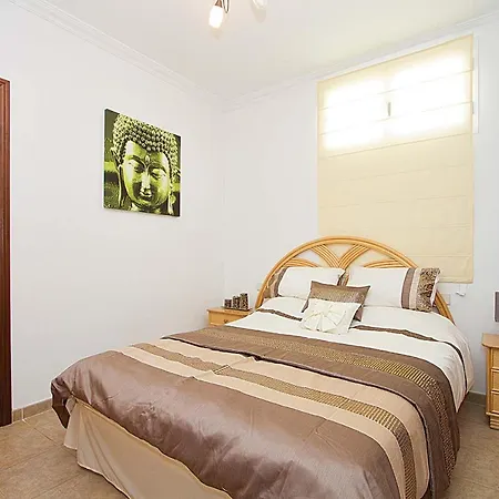 Puerto Del Carmen Sleeps 8 Air Con Wifi Villa