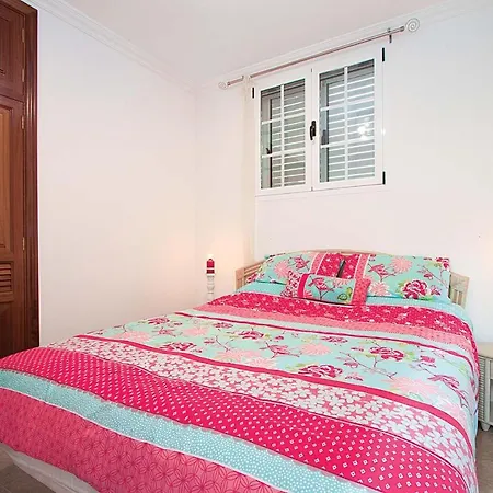 Puerto Del Carmen Sleeps 8 Air Con Wifi Villa